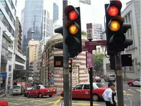 紅綠燈、標志桿9